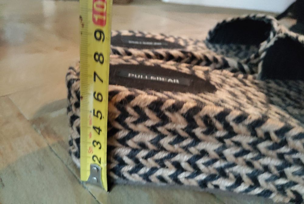 Sandale Pull&Bear din material textil, mărimea 37