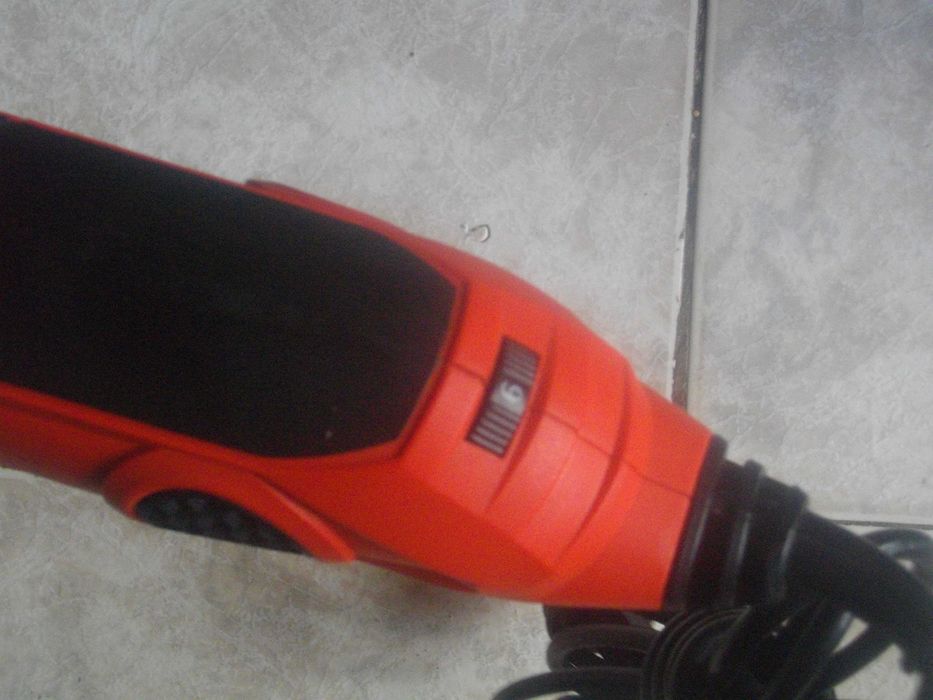 Нов 250W Реноватор Мулти Инструмент Master/Black Decker 250W FRANC/PRC