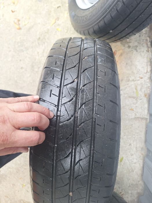 Jante VW +Anvelope Bridgestone 205 65 16C