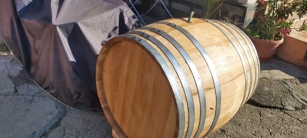 cada,tocitoare ,zacatoare,butoaie lemn butoaie stejar butoaie vin