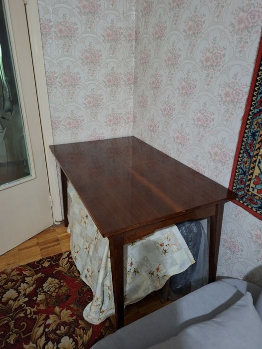 Стол, (80х120)+40 см,раздвижной, в хорошем состоянии,
