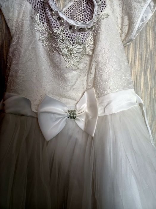 Продам шикарное платье