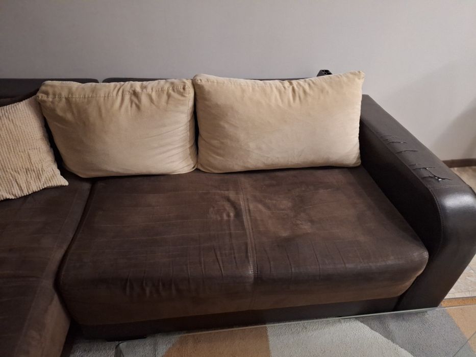 Разтегателен диван