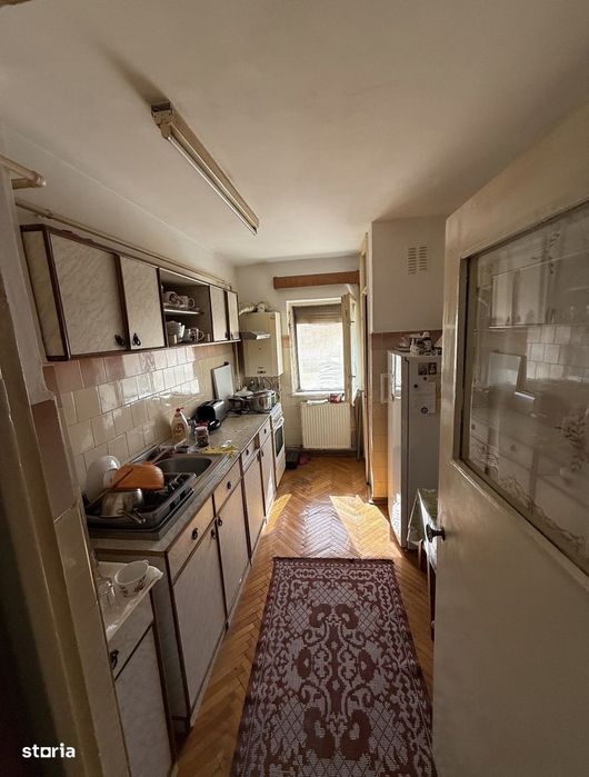 Apartament cu 3 camere, et. 2 din 4, Bul. Independentei , Micro 17