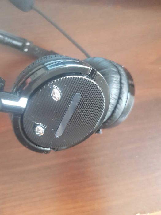 Headphones bluetooth слушалки