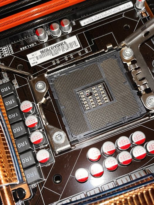 Placa de baza Asus P6T Deluxe V2