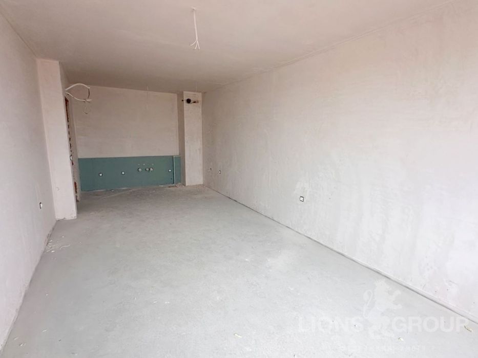 Продава се Двустаен апартамент в Варна, Виница - 61 кв.м за 1104 €/кв.м - Снимка #3