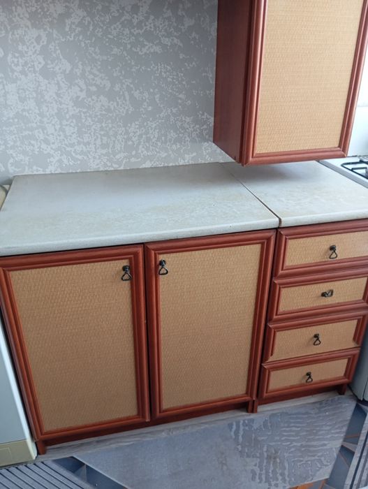 Продам куханный гарнитур