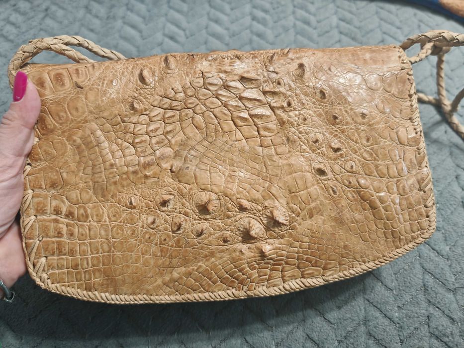 Дамско чанта от естествена кожа