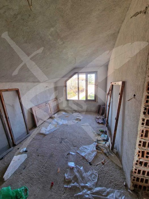 Къща в село Калояново!