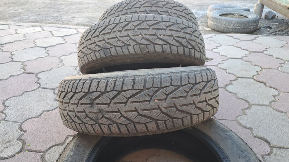 185/65/R15 хорошем состоянии