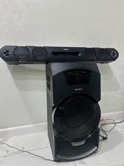 караоке Sony с двумя микрофонами в отличном состоянии