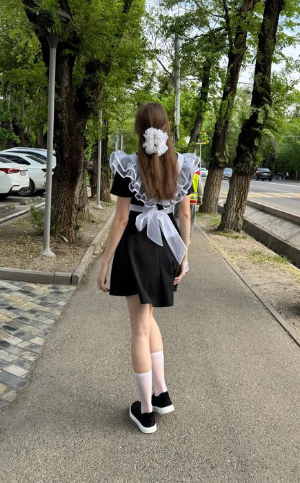 Школьный фартук на девушку