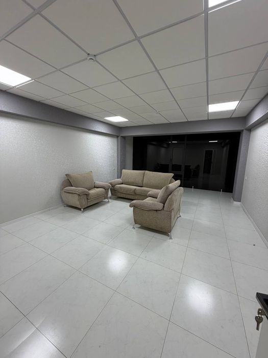 Divan kresla sotiladi 100$