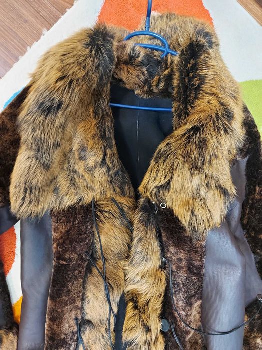 Cojoc haina de piele cu blana naturala maron marimea M