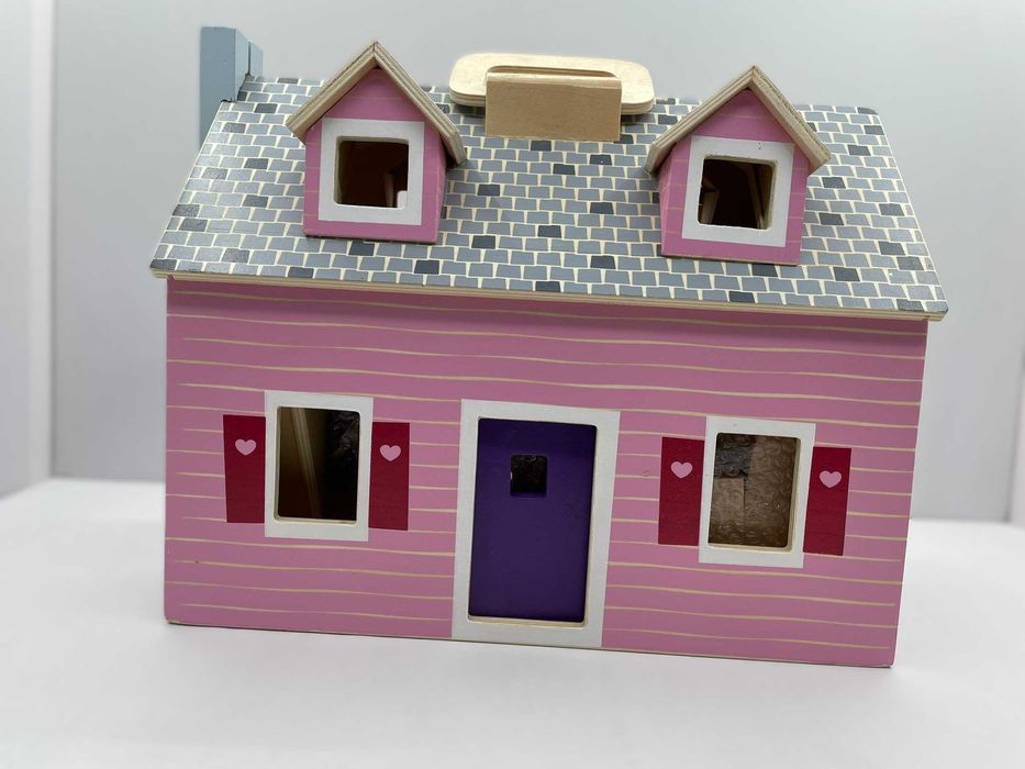 Casuta de papusi din lemn Melissa & Doug