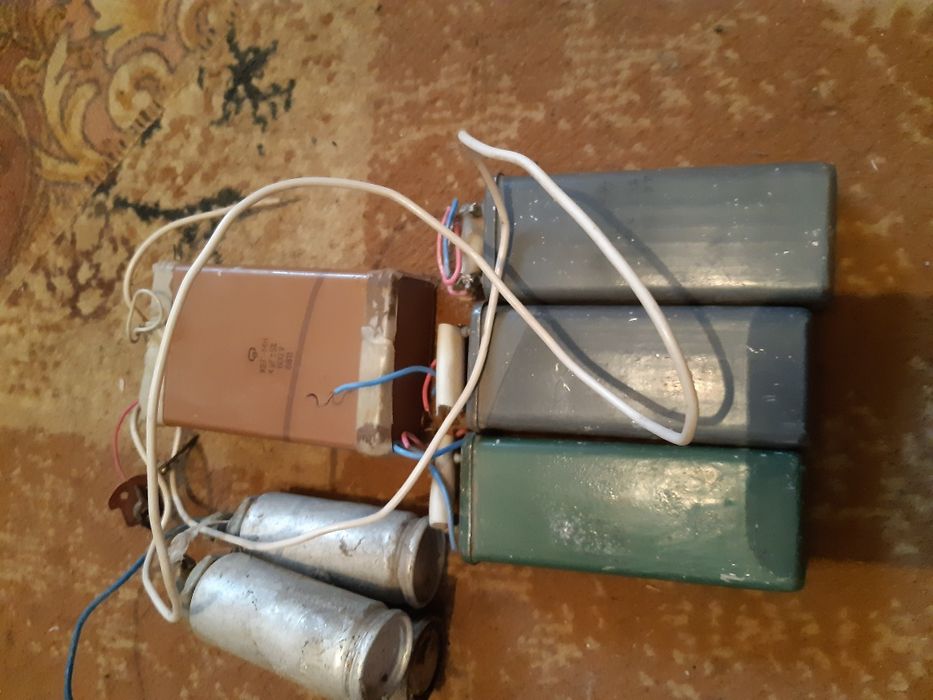 Продам конденсаторы