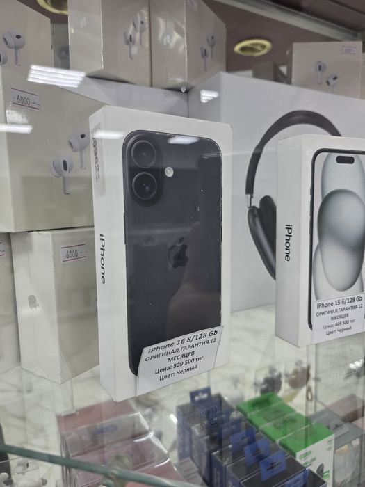 iPhone 16 Black 8/128GB