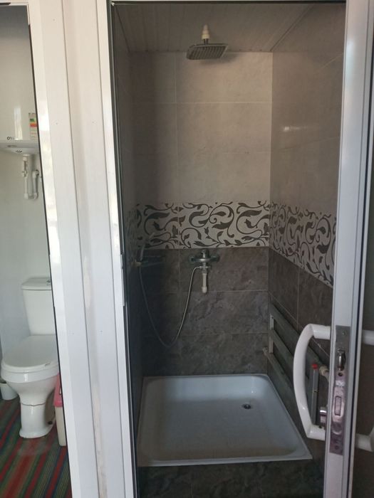 Окковогда  узимиз яшидиган уйдан ховлида Квартирант куямиз 2хонали уй