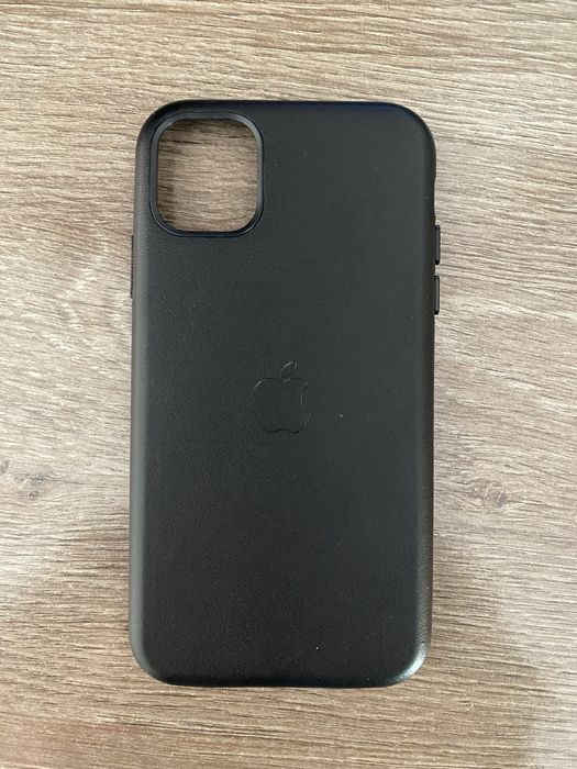 Чехол для айфона 11.Leather Case