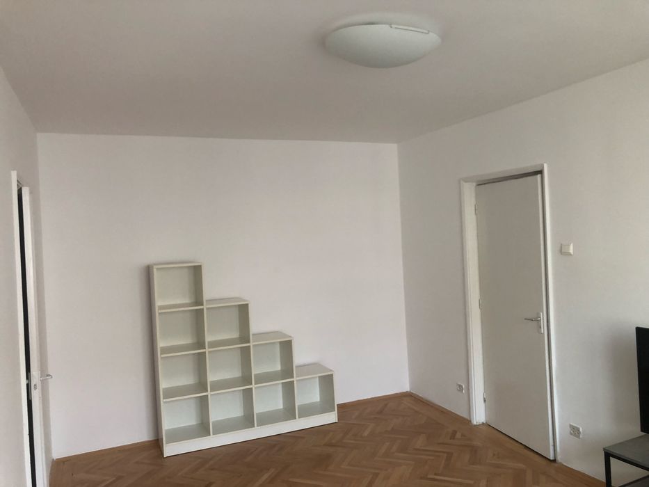 Apartament doua camere de inchiriat , vis a vis de mall park lake