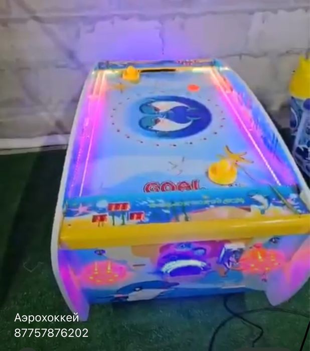 Игровой аппарат Аэрохоккей