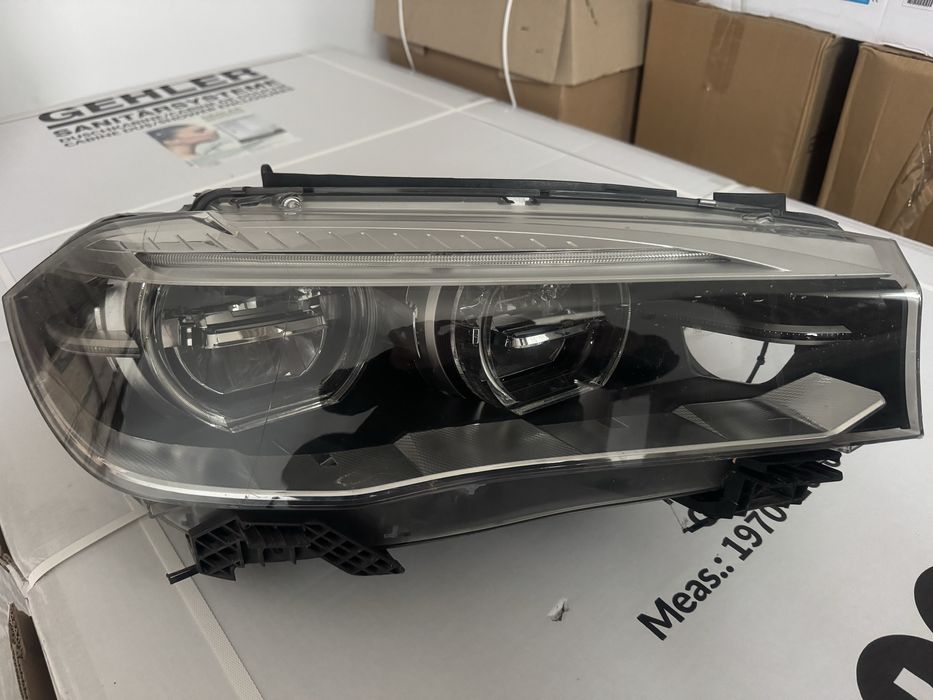 Far  dreapta farBMW X6 2018