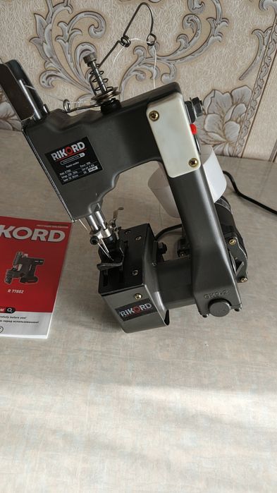 Qop tikadigan mashinka