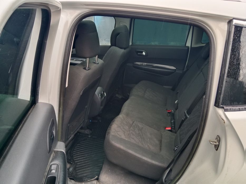 Продам ПЕЖО 3008 .