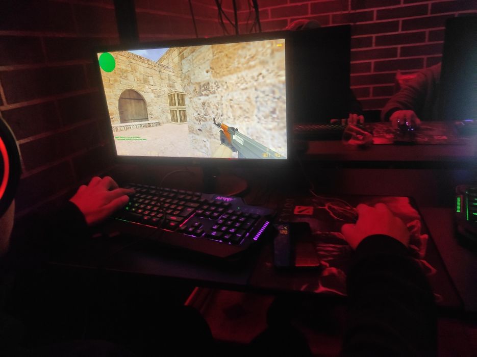 game club sotiladi yangi yigilgan 10 ta + admin notbuk