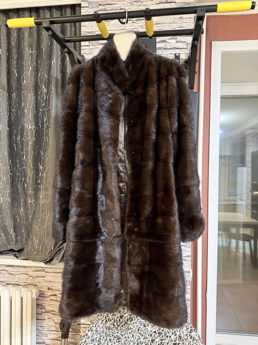 Продам норковую шубу