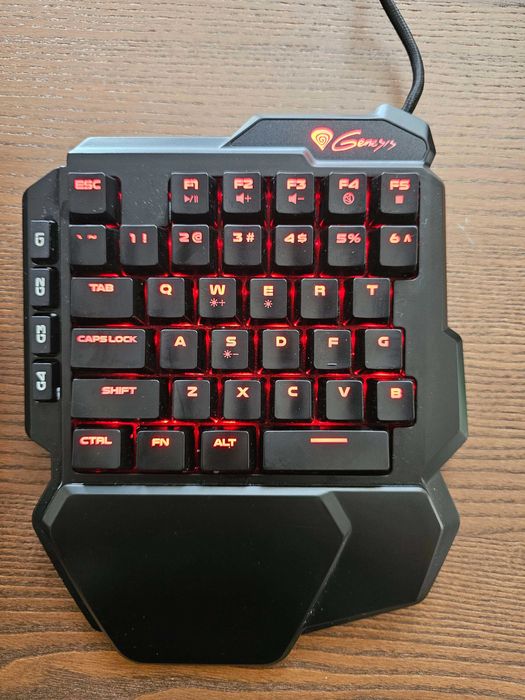 Геймърски кийпад Genesis - THOR 100, Outemu Red, RGB, черен