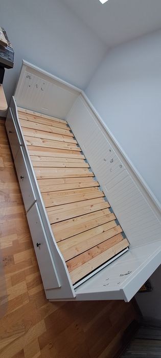 pat divan extensibil HEMNES cu 3 sertare IKEA