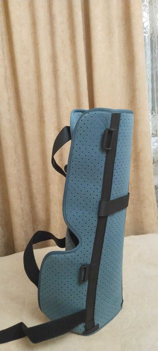 Бандаж(ортез, тутор) для коленного сустава