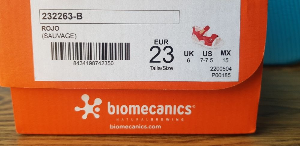 Нови сандалки Biomechanics