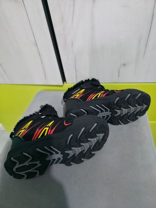 Детски боти  като нови 27 за момче