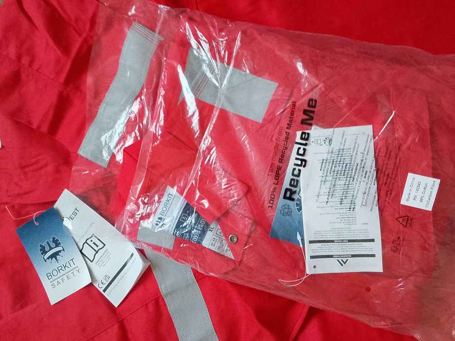 Продам спецодежда