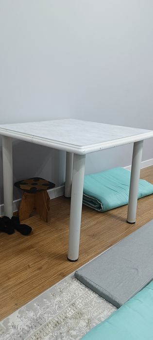 Продам кухонный стол 80*80