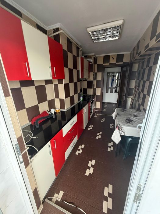 Vand apartament Floresti