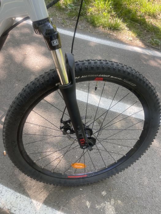 Vând bicicleta electrica Rockrider E-ST100