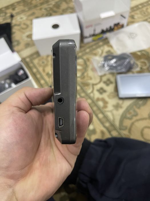 Srochna sotiladi GPS navigator!!