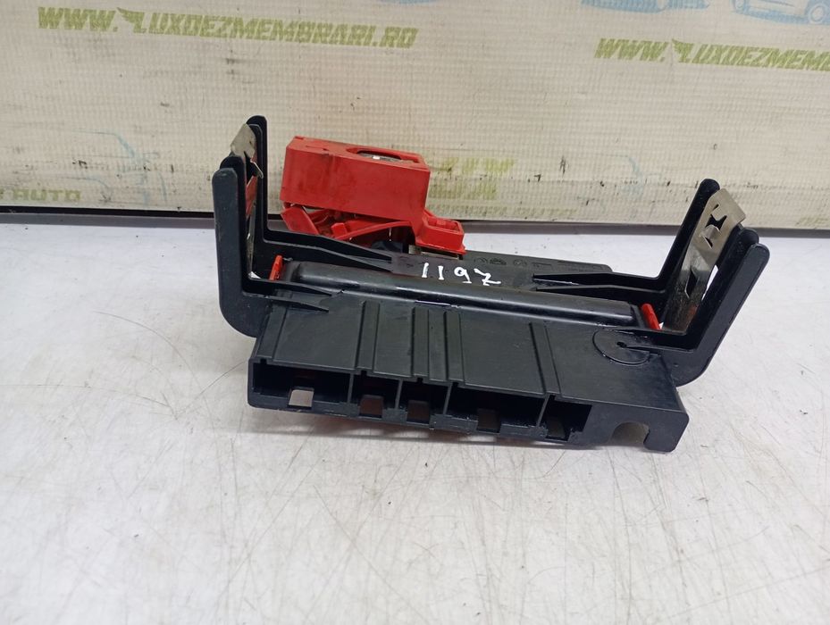 Borna baterie V46942912-08 BMW Seria 1 E81/E82/E87/E88 (facelift) (2007 - 2012) 2.0 D N47D20