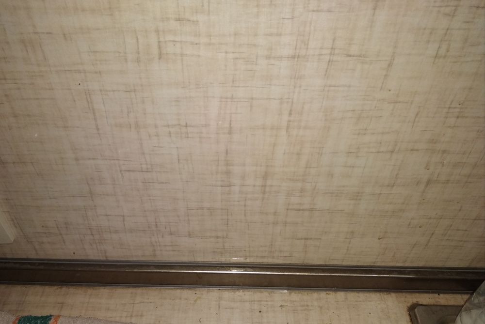 Гръб и лайсна за кухня