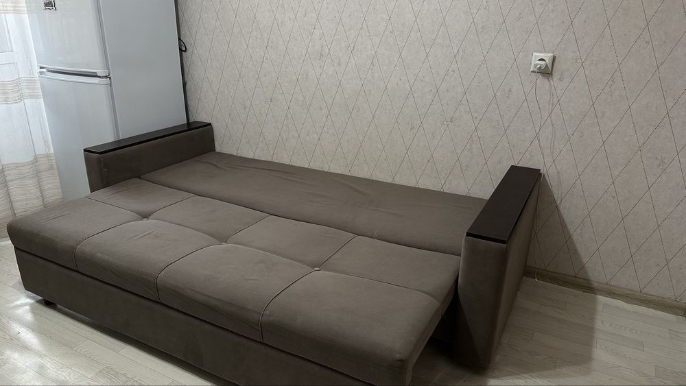 Продам диван за 23 тыс есть торг