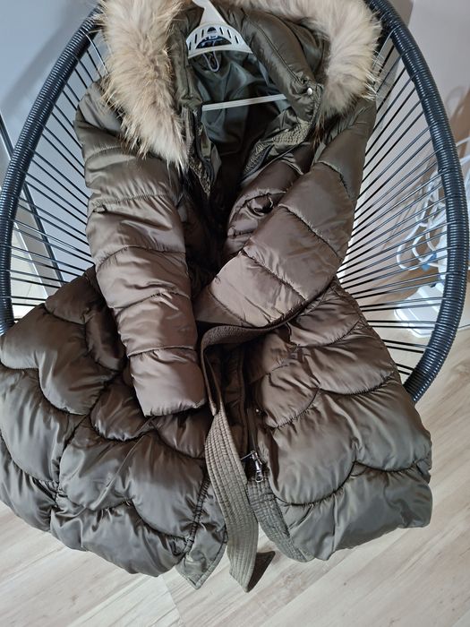 Дамско ново яке с естествен пух яка