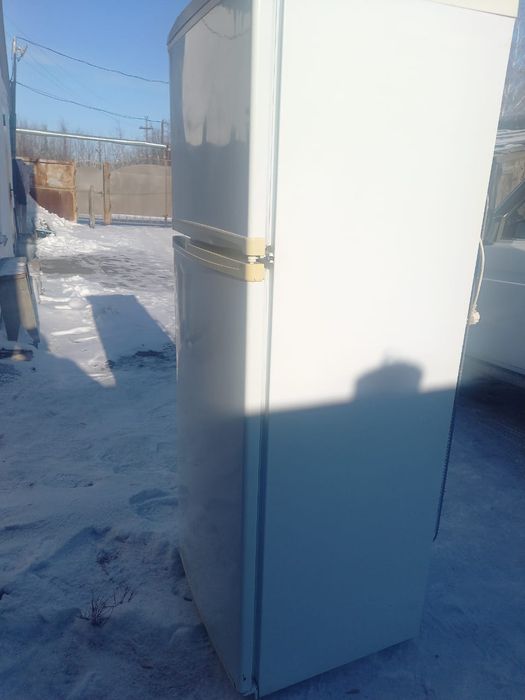 Продам б/у холодильник