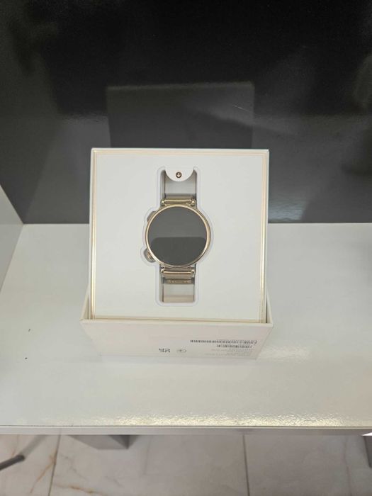 Смарт часовник Huawei GT Watch 4