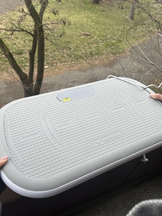 Merach  Whole Body Vibration Plate