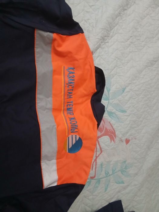 Продам спец одежду