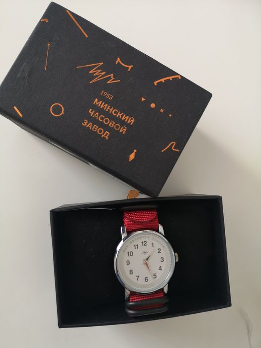 Часы наручные унисекс ЛУЧ